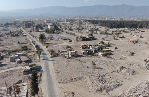 Enkaz kentte depremzede vatandaşlar gelecekten umutlu