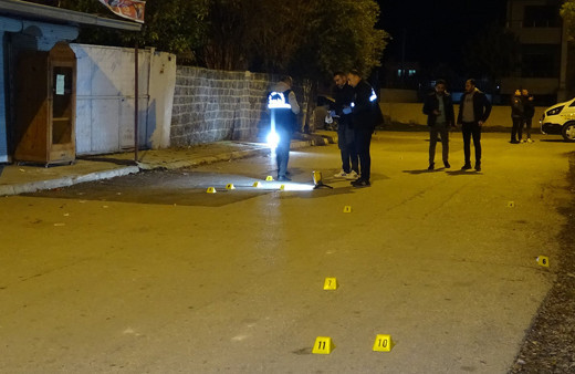 Adana'da silahlı saldırıya uğrayan baba ağır yaralandı, oğlu öldü