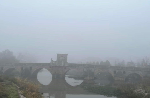 Babaeski'de sis etkili oldu