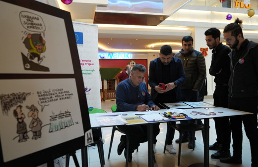 Erzincan’da kış temalı karikatür sergisi açıldı