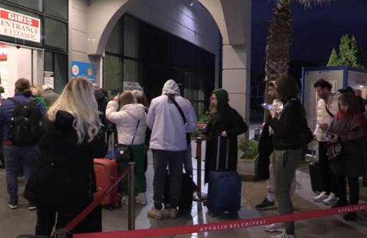 Türk tatilciler Yunanistan’ın Midilli Adası’na akın etti!