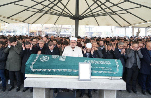 AK Parti Balıkesir İl Gençlik Kolları Başkanı son yolculuğuna uğurlandı