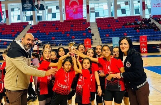 Niğde’de voleybol şampiyonları belli oldu
