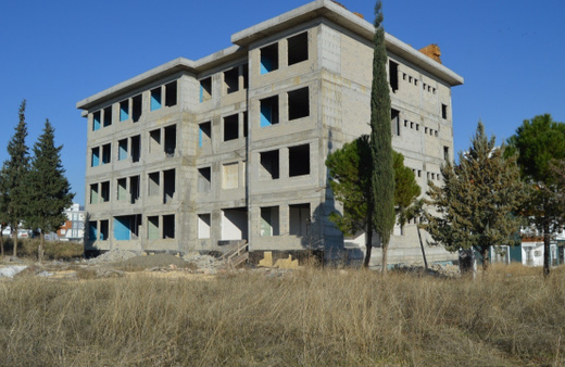 Erdemoğlu Ailesi hem yatırım hem hayırda yarışıyor