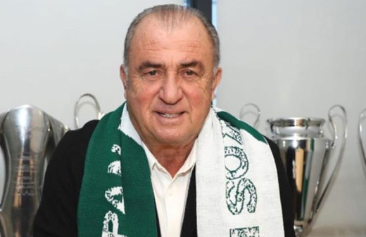 Fatih Terim'in takımı Panathinaikos, Olympiakos'u 3 golle geçti