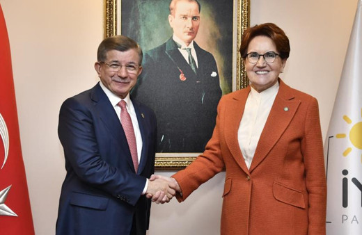 Ahmet Davutoğlu ile Meral Akşener arasında 1 buçuk saatlik görüşme