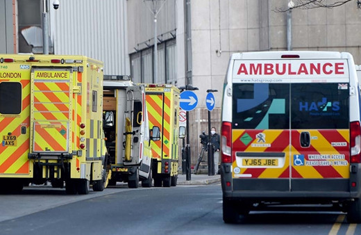 İngiltere'de doktorlardan 6 günlük grev