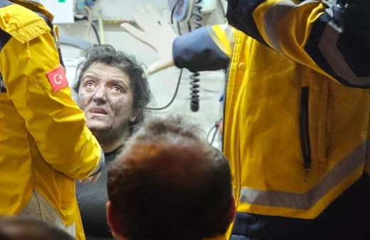 Şarjda bırakılan telefon faciaya neden oluyordu