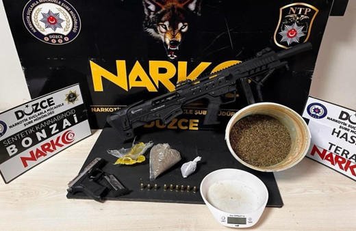 Eve yapılan baskında 460 gram uyuşturucu ele geçirildi