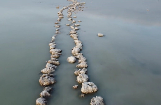 Arin Gölü’nün çekilmesiyle liman kalıntıları ortaya çıktı