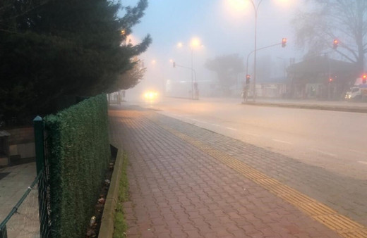 Osmaneli’nde sis etkili oldu