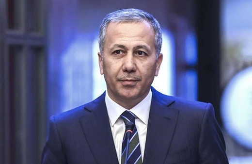 Bakan Yerlikaya duyurdu! 19 ilde düzenlenen Sibergöz-11 operasyonlarında 45 şüpheli yakalandı