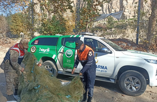 Kullanımı yasak ağ ile avcılık yapan şahsa para cezası