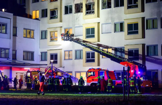 Almanya'da hastane yangını: 4 ölü