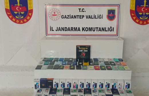 Gaziantep'te 2 milyon lira değerinde kaçak cep telefonu ele geçirildi