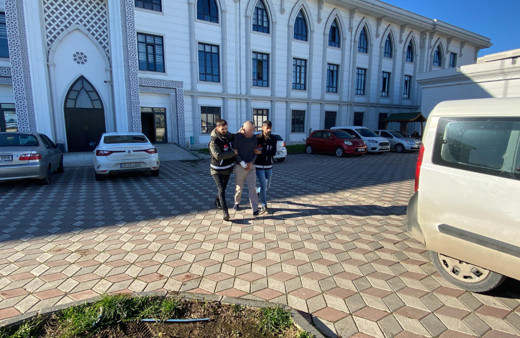 Sokak ortasında bir kişiyi ağır yalamıştı, adliyeye sevk edildi