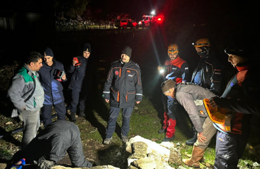 Doğa yürüyüşünde mahsur kalan 2 kişi AFAD tarafından kurtarıldı