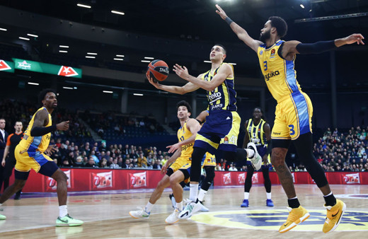 Fenerbahçe Beko Maccabi Playtika'ya fark attı
