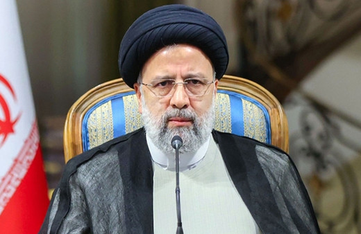 İran'daki terör saldırısı sonrası Reisi'den intikam sözleri