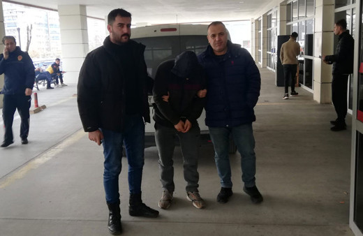 Sapığa bak sen! Sokağa çıktı çocuklar dahil 14 kişi elle taciz etti!