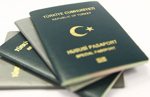 MHP'li Özdemir'den basın mensuplarına yeşil pasaport verilmesi için yasa teklifi