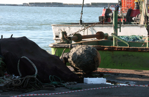 Zonguldak'ta balıkçıların ağına deniz mayını takıldı