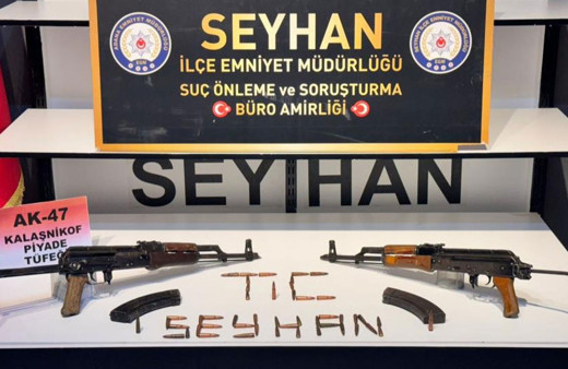 Polis ev baskınında iki Kalaşnikof tüfek ele geçirildi!