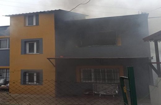 Hatay’da çıkan ev yangına itfaiye ekipleri tarafından söndürüldü