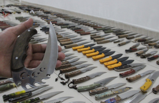 Karaman’da satışı yasak 519 adet kesici ve delici alet ele geçirildi