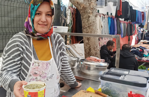 Evde yaptığı yemekler geçim kaynağı oldu