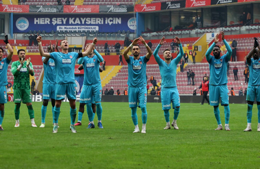 Kayserispor evinde Sivasspor'a farklı yenildi!