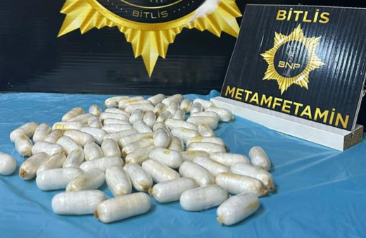 Yabancı uyruklu şahsın midesinden 550 gram uyuşturucu çıktı!