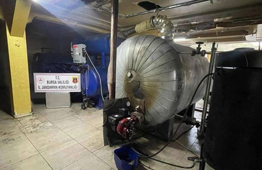 Kaçak akaryakıt tesisinde 5 bin litre kaçak motorin ele geçirildi!