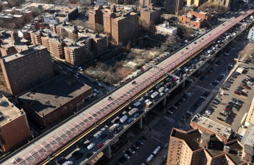 New York'ta Filistin destekçisi göstericiler iki köprü ve bir tüneli trafiğe kapattı
