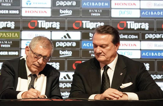 Fernando Santos imzayı attı! Hasan Arat: "Beşiktaş size, siz de Beşiktaş’a çok yakıştınız"
