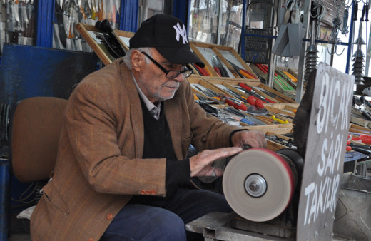 Eskişehir esnafı kar yağışını mutlulukla karşıladı