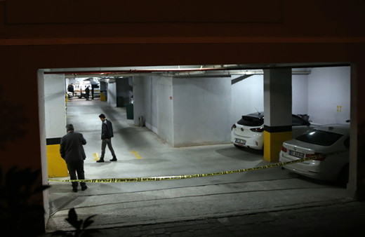 Otoparkta kanlı infaz! Bir kadını öldürdü, bir kişi de yaralayıp intihar etti