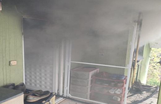 Hatay’da evde çıkan yangını itfaiye ekipleri söndürdü