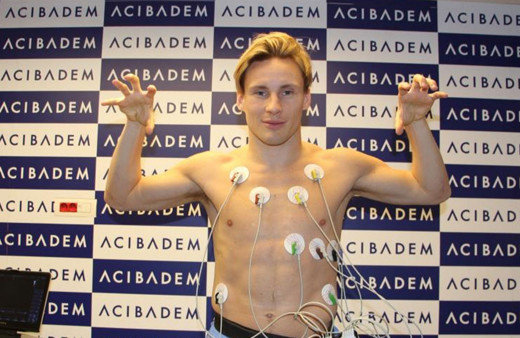 Beşiktaş’ın yeni transferi Svensson, sağlık kontrolünden geçti