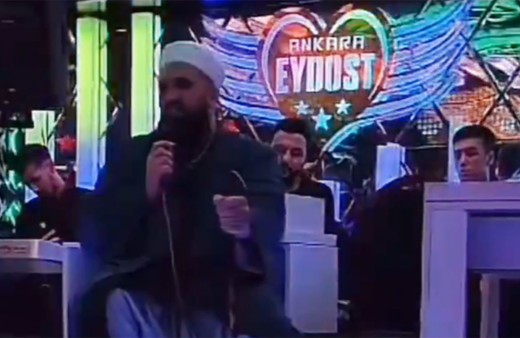 Tebliğciler pavyonda bu kez şarkı söyledi! 'Dermanımı bilen gelsin' dedi sese bakın...