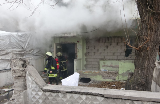 Metruk ikamette çıkan yangın söndürüldü