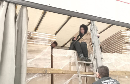 İpsala Gümrük Kapısı’nda 8 düzensiz göçmen yakalandı