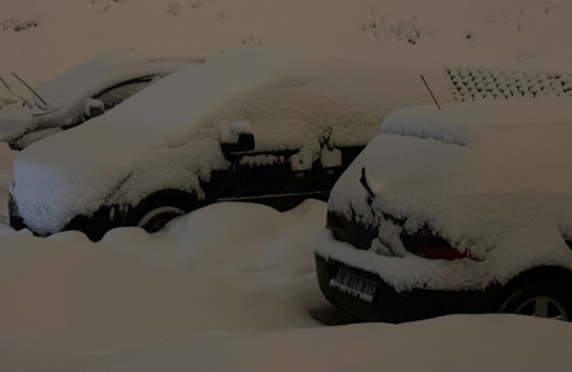 Yüksekova’da kar kalınlığı 20 santimetreyi buldu