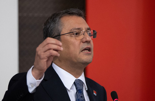 Özgür Özel'den emekli maaşı teklifi: Bu çağrıyı Turgutlu'dan Türkiye'ye yapıyorum