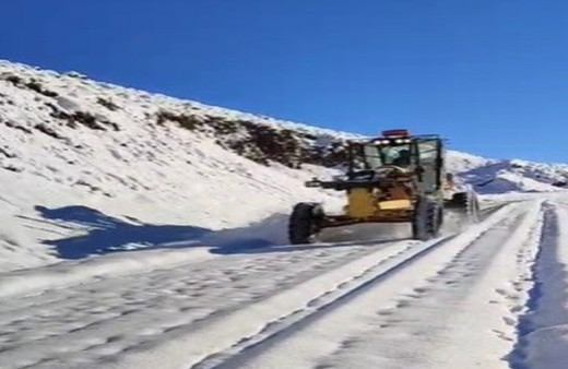 Bingöl’de kar 112 köy yolunu ulaşıma kapattı