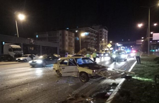 Alkollü sürücü aracı hurdaya çevirdi