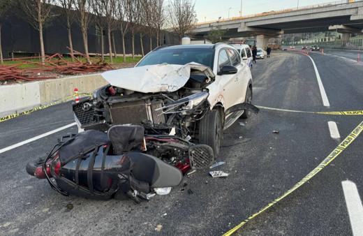 İstanbul'da otomobilin çarptığı motosikletin sürücüsü öldü!