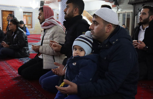 Türkiye şehitleri için da etti! Sabah namazı sonrası tüm camilerde eller havaya açıldı