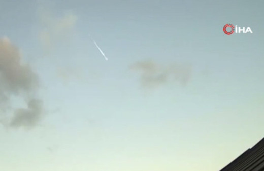 Japonya’da ateş topu şeklinde gök taşı görüldü