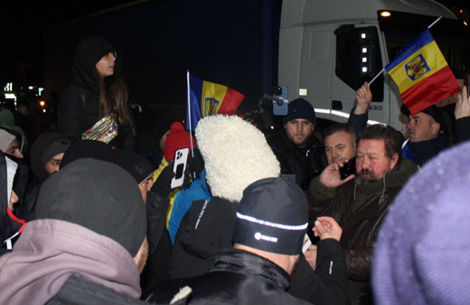 Romanya'da çiftçiler ve kamyon sürücüleri günlerdir protestoda!